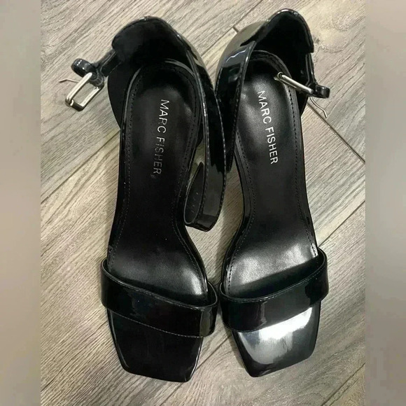 Marc Fisher Heels - Picture 2 of 4